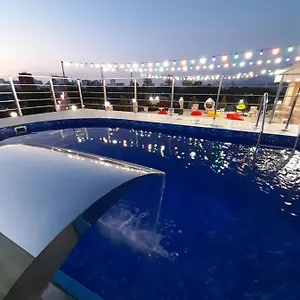 4* Hotel Wave