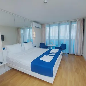 5* Hotel apartamentowy Sea Side Orbi